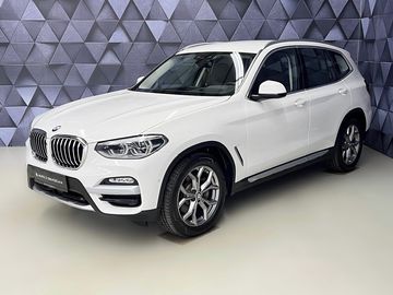 30d xDrive X-LINE, HUD, TAŽNÉ
