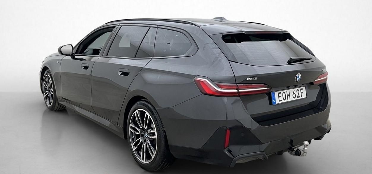 BMW Řada 5, 520d AWD Touring MSport Tažné - fotka 5