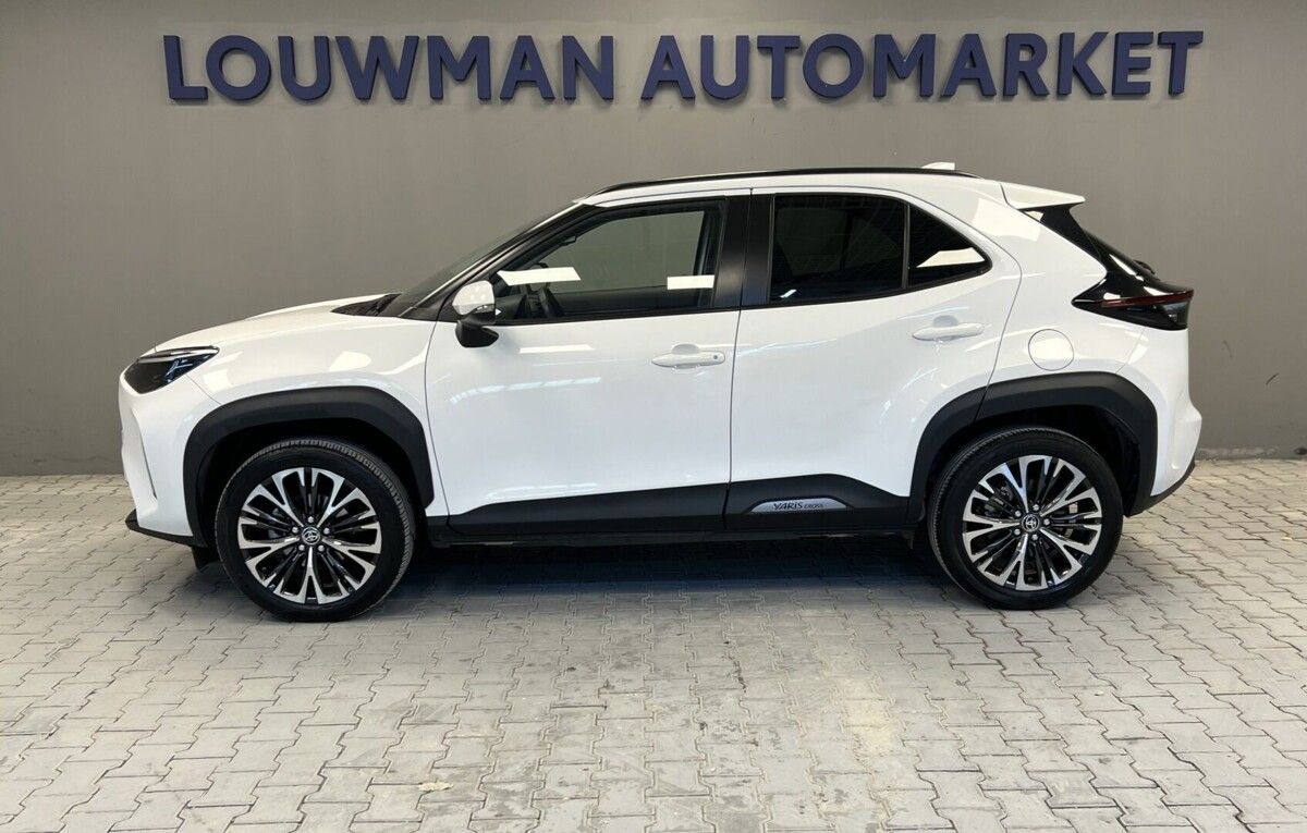 Toyota Yaris Cross, 1,5 Hybrid AT Executive - fotka 3