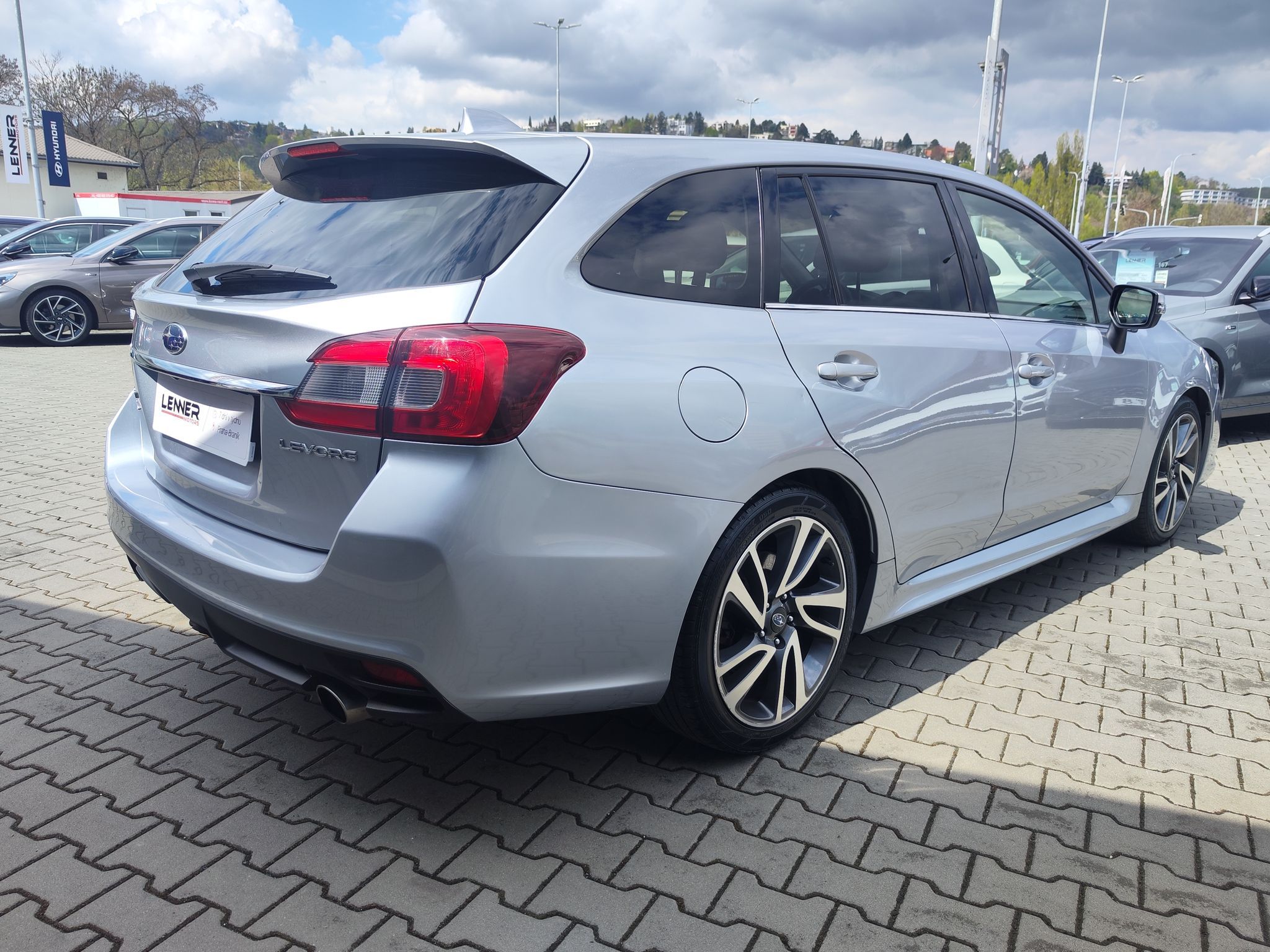 Subaru Levorg, 1.6 GT-S/125kW Navi,Xenony - fotka 5