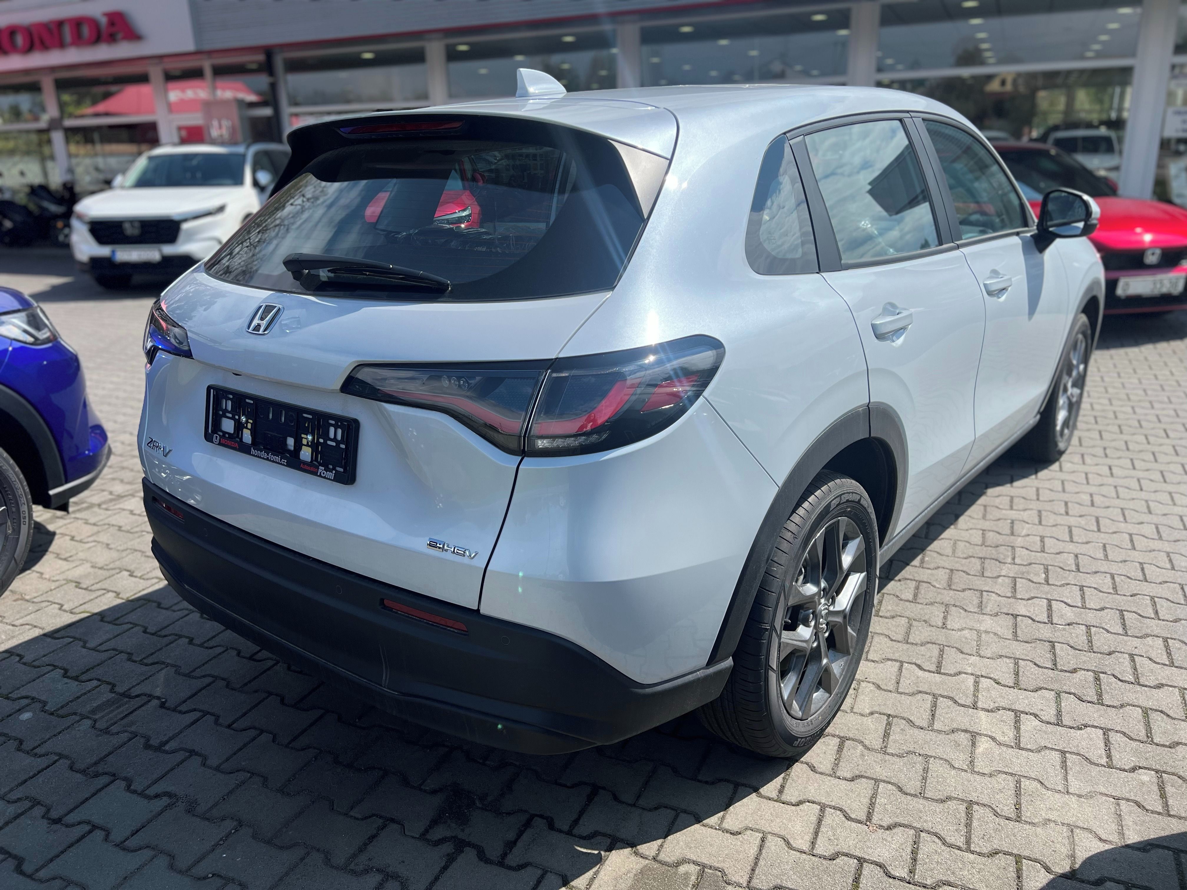 Honda ZR-V, 2,0 e:HEV Elegance - fotka 4