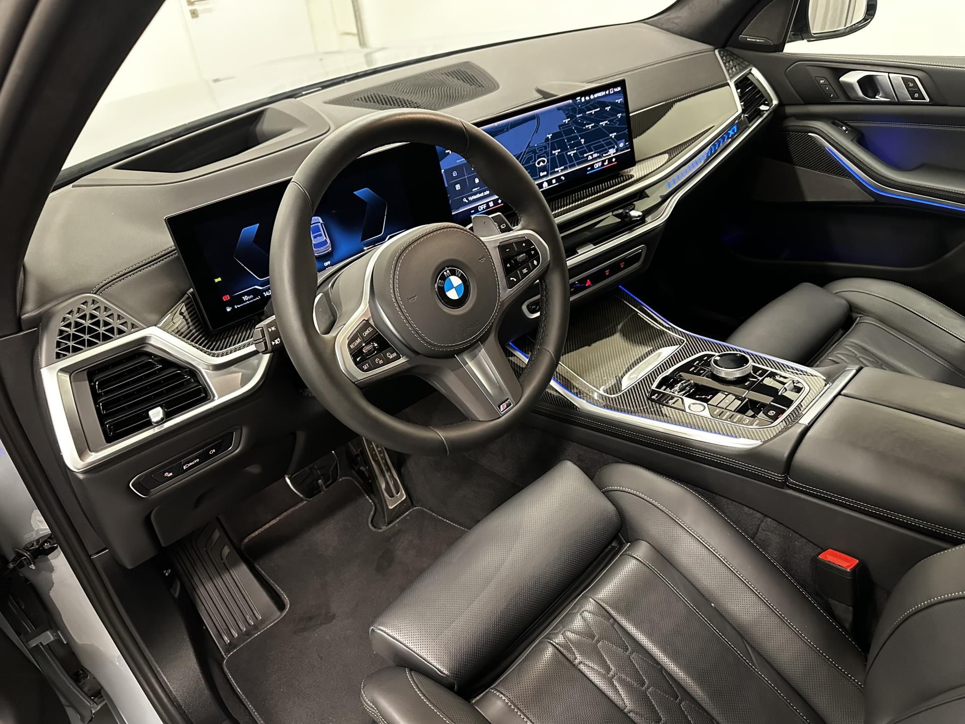 BMW X7, X7 xDrive 40d - fotka 6