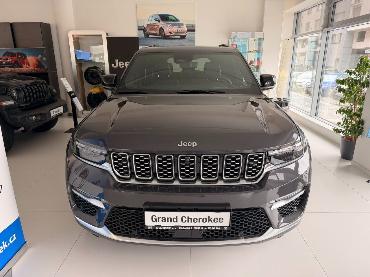 Jeep Grand Cherokee, Summit Reserve 2.0 Turbo 4xe P - fotka 2