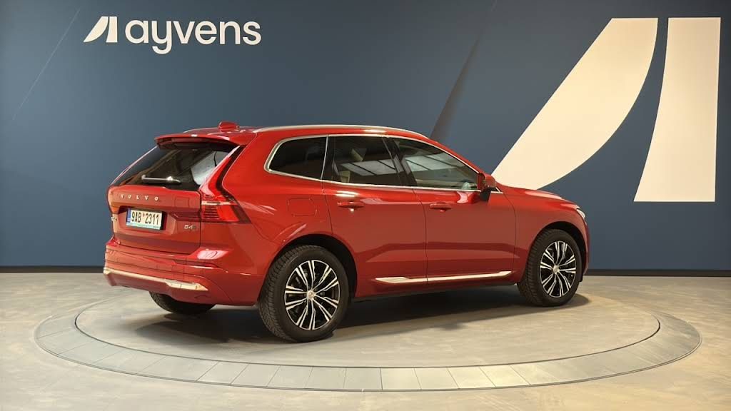 Volvo XC60, B4 AWD diesel Inscription Auto - fotka 2