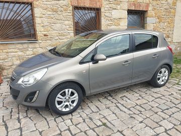 Opel Corsa D 1.2 63kw automat
