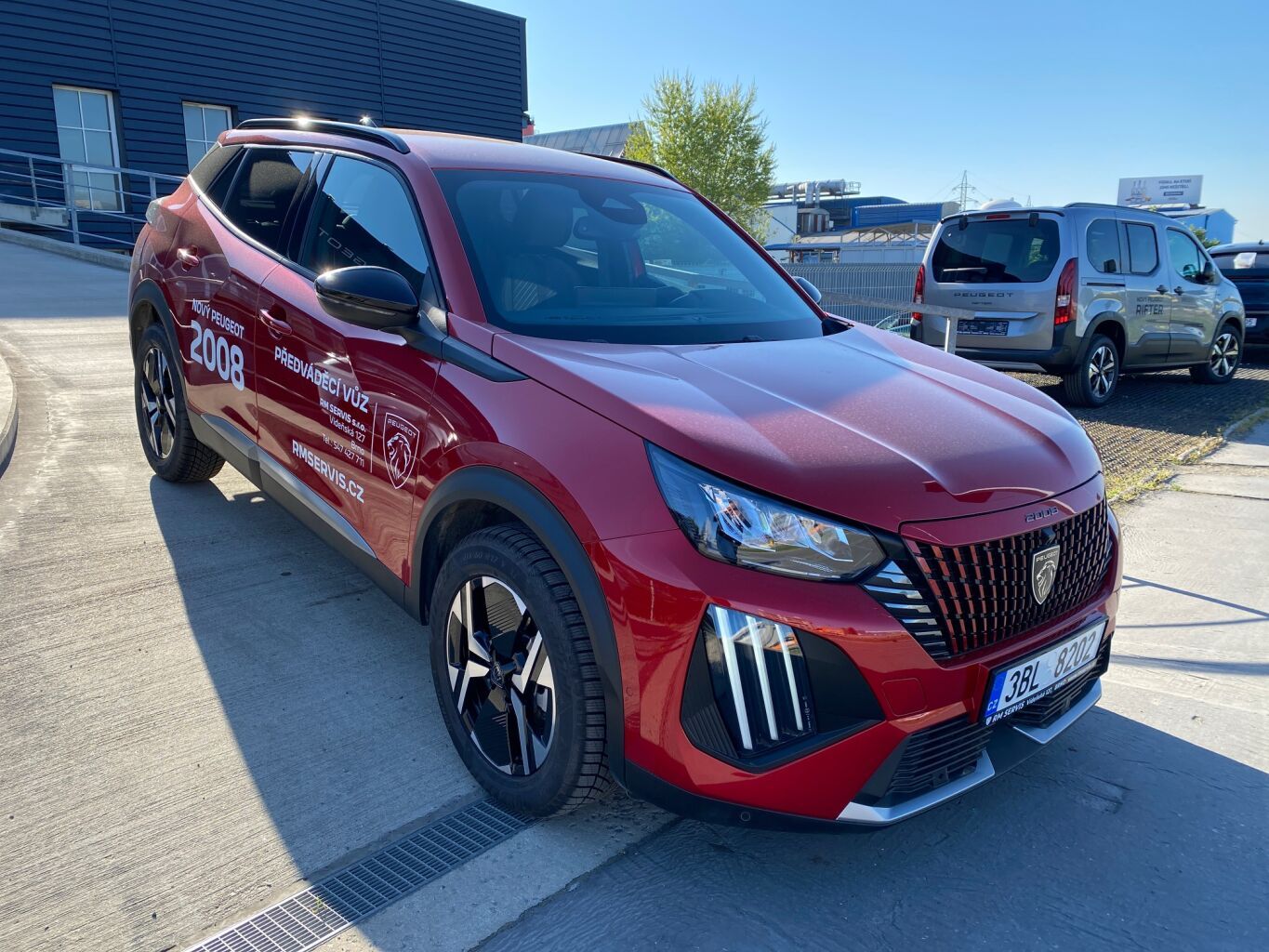 Peugeot 2008, ALLURE Hybrid 145 e-DCS6 - 559 - fotka 3