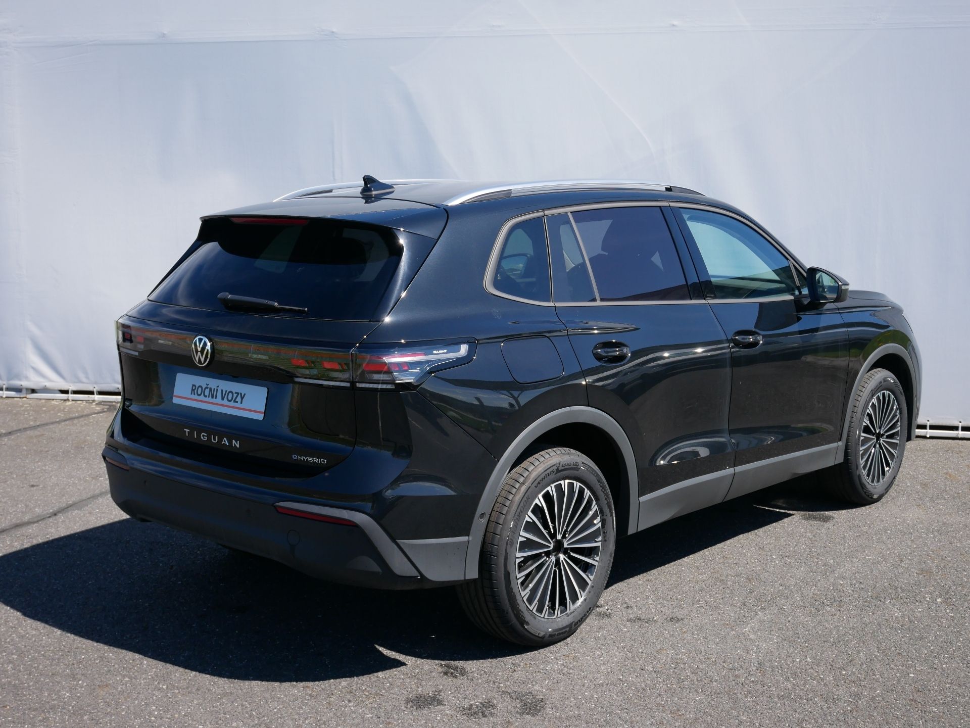 Volkswagen Tiguan, Tiguan People 1,5 TSI 150 kW e - fotka 6