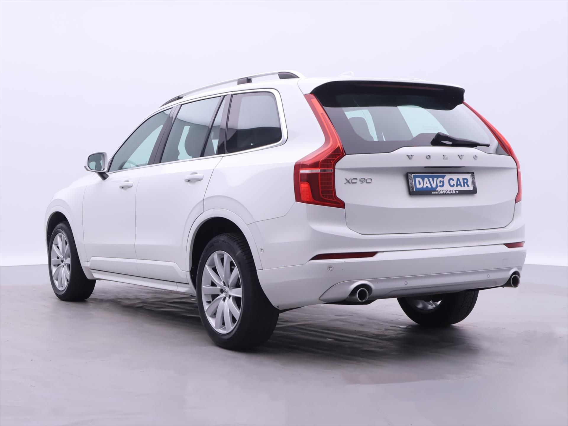 Volvo XC90, 2,0 D4 140kW CZ LED Momentum - fotka 5
