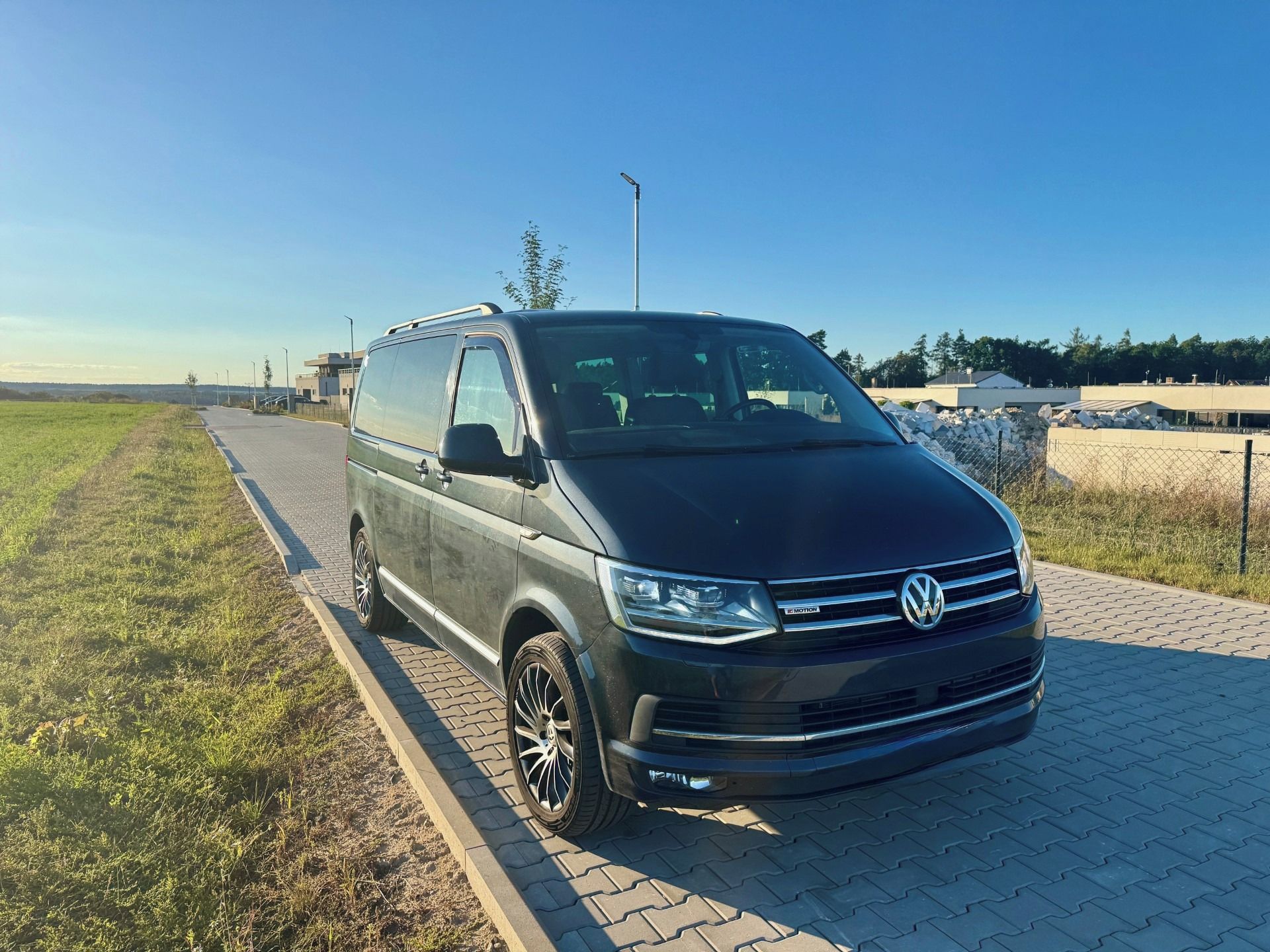 Volkswagen Multivan, VW Multivan T6 TDi 2.0, 147kW - fotka 2