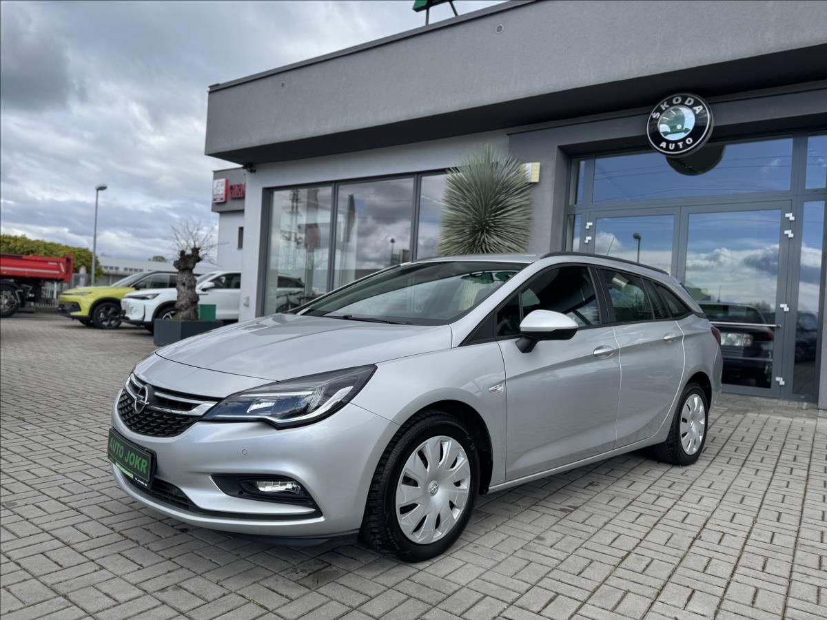 Opel Astra, 1,6 CDTi 81kW  SPORTS TOURER L - fotka 2