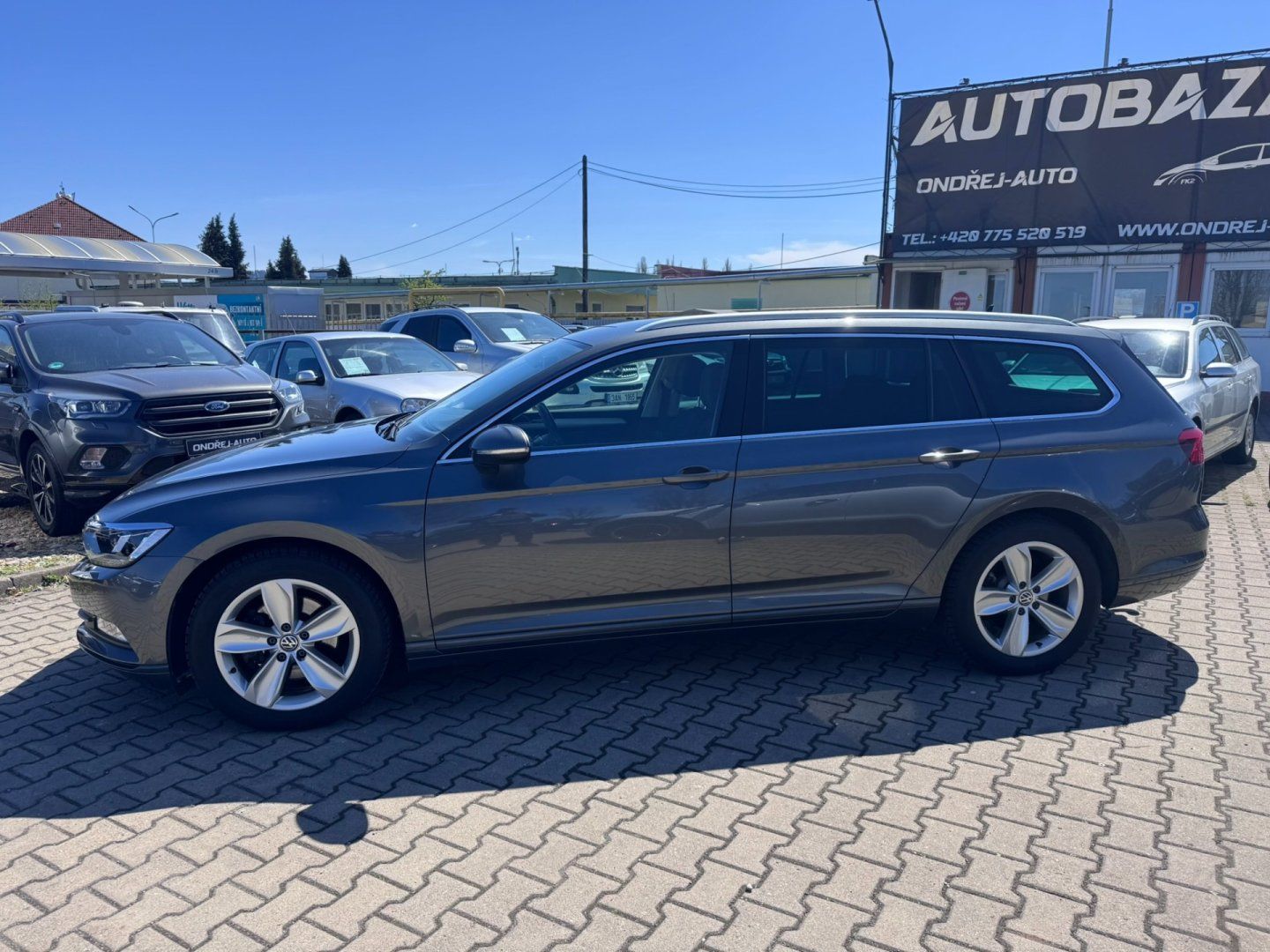 Volkswagen Passat, B8 DSG 2,0 110KW ROZV. BEZ ADB - fotka 2