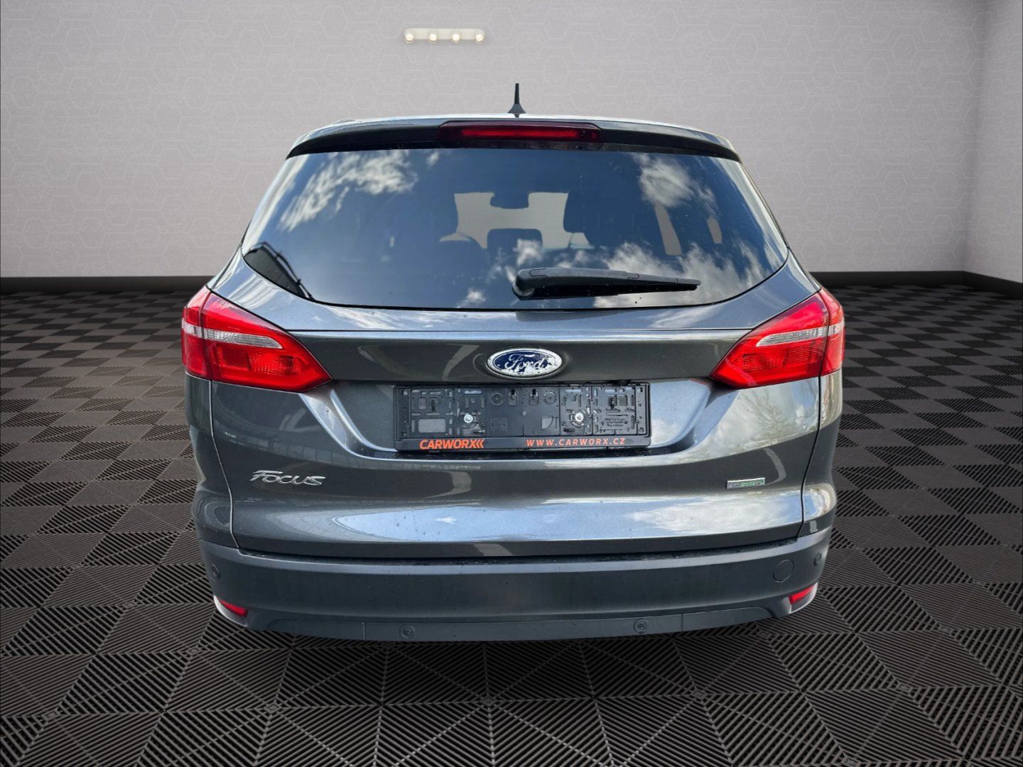 Ford Focus, 1.0EcoBoost 92kw - fotka 6