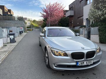 BMW F02 730d long Velvyslanec