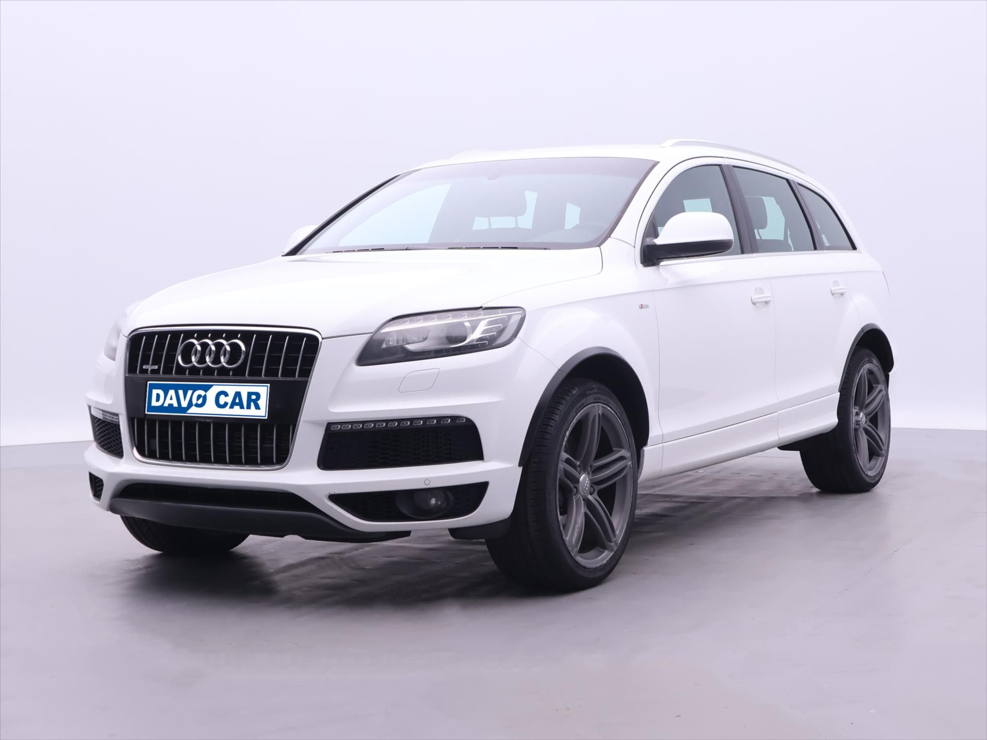 Audi Q7, 3,0 TDI 180kW S-LINE CZ 7 Míst - fotka 3
