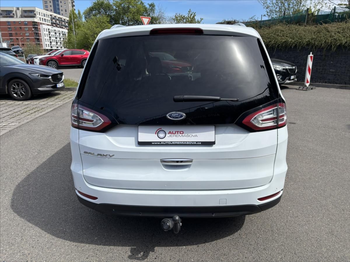 Ford Galaxy, 2,0 D AT Titanium 7MÍST TAŽNÉ - fotka 4