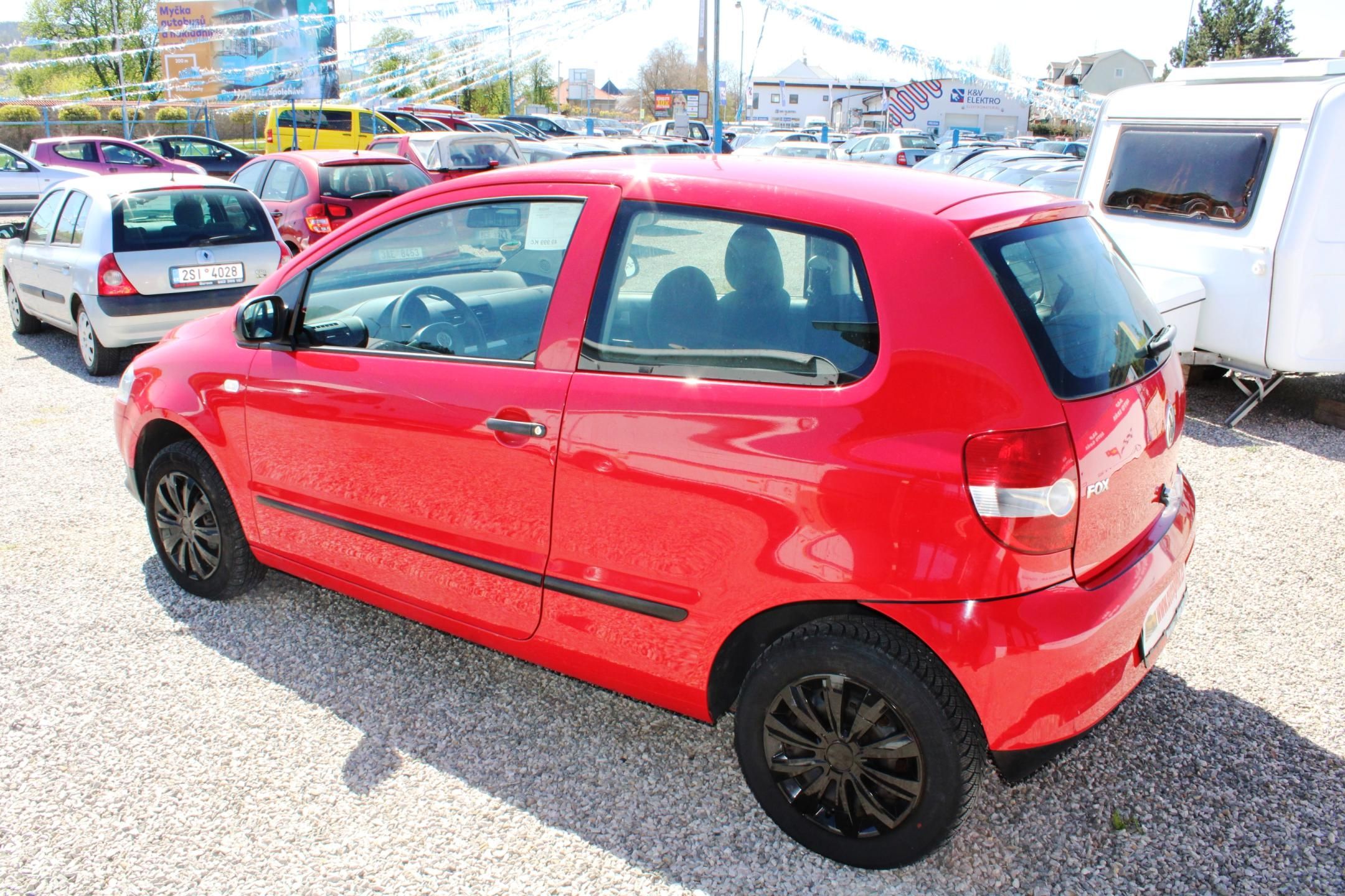 Volkswagen Fox, 1,2i EL.OKNA SERVO ESP CENTRÁL - fotka 5