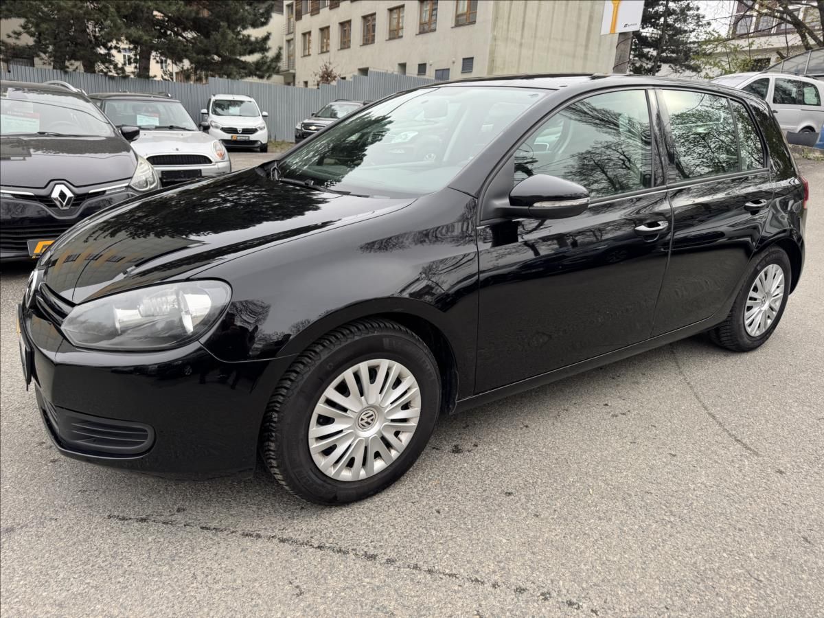 Volkswagen Golf, 1,6 KRASNÝ STAV+NOVÉ ROZVODY ! - fotka 3