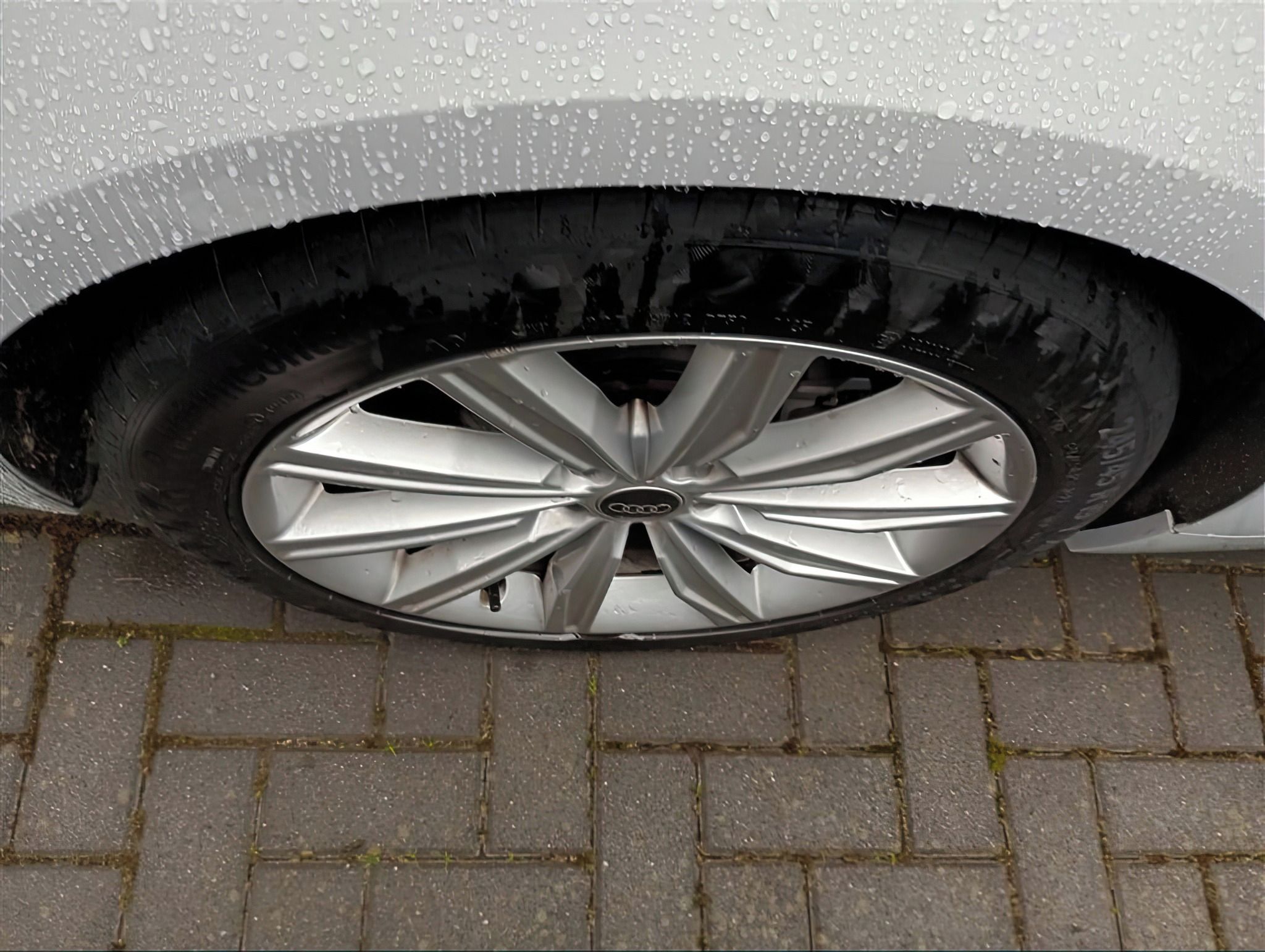 Audi A6, Avant 2.0TDI Sport Virtual - fotka 4