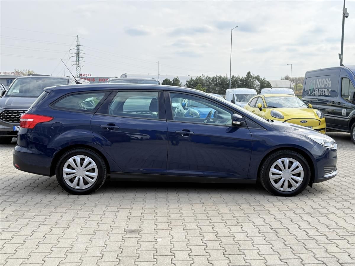 Ford Focus, 1,6 TDCi 70kW Trend - fotka 6