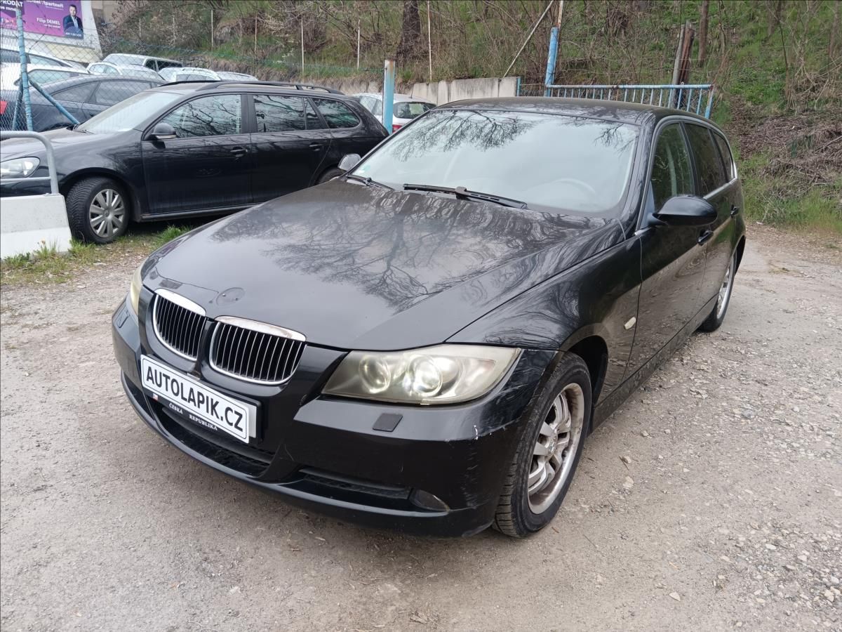 BMW Řada 3, 2,5 i - fotka 3