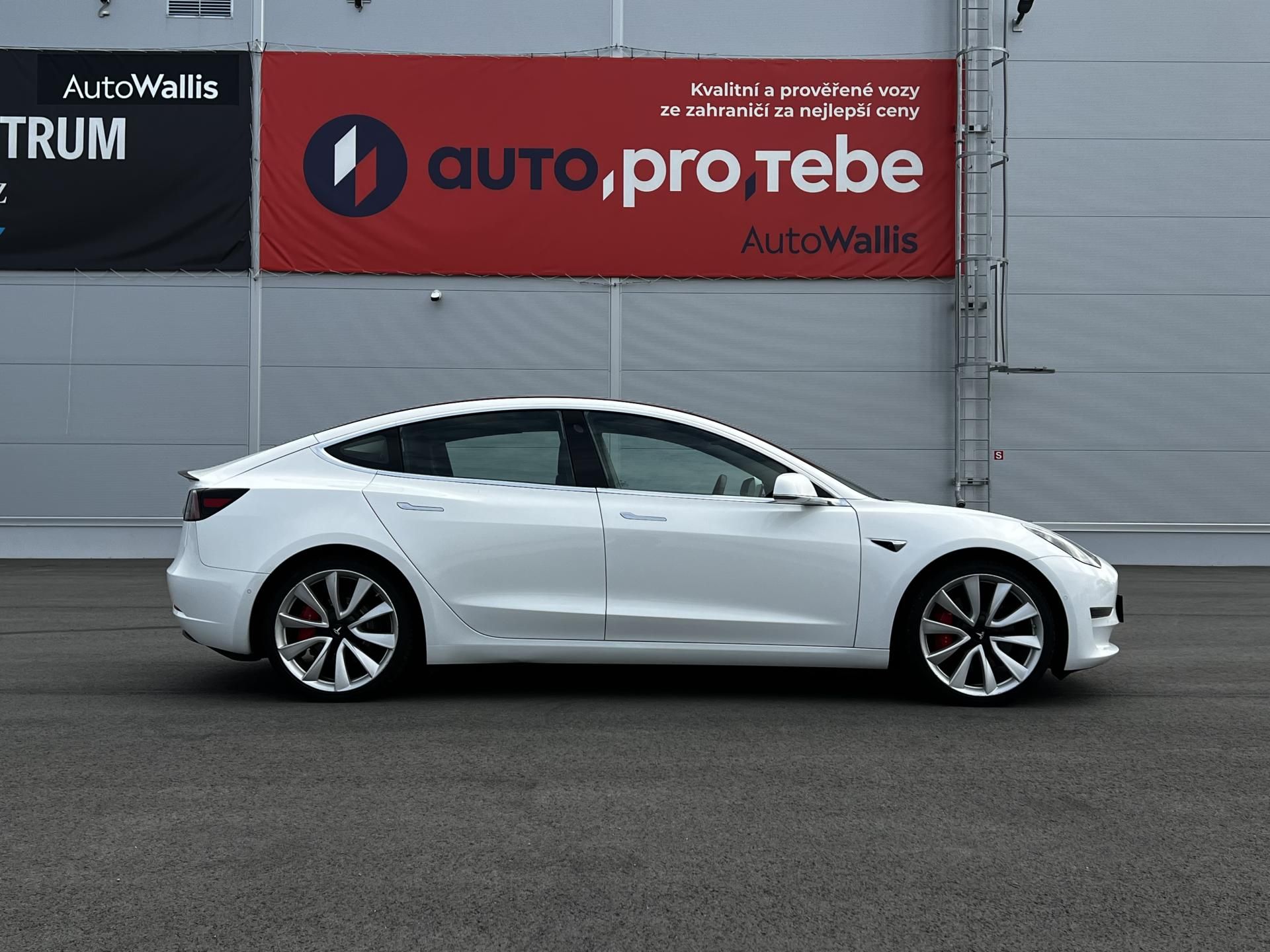 Tesla Model 3, PERFORMANCE AWD 377kW DPH - fotka 3