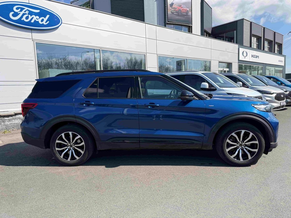 Ford Explorer, ST-Line PHEV - fotka 2