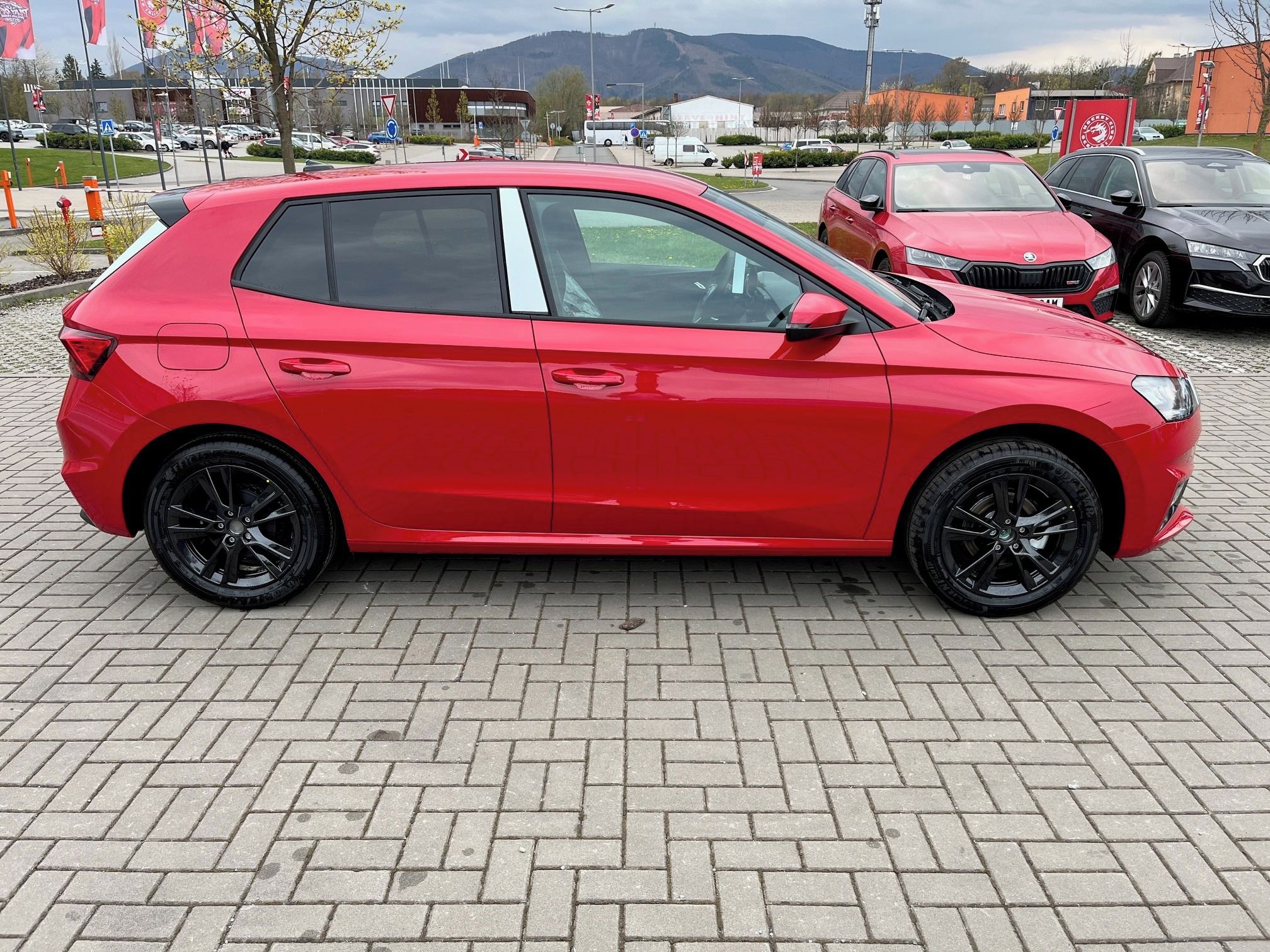 Škoda Fabia, Dynamic TSI 70 kW SKLADEM - fotka 4