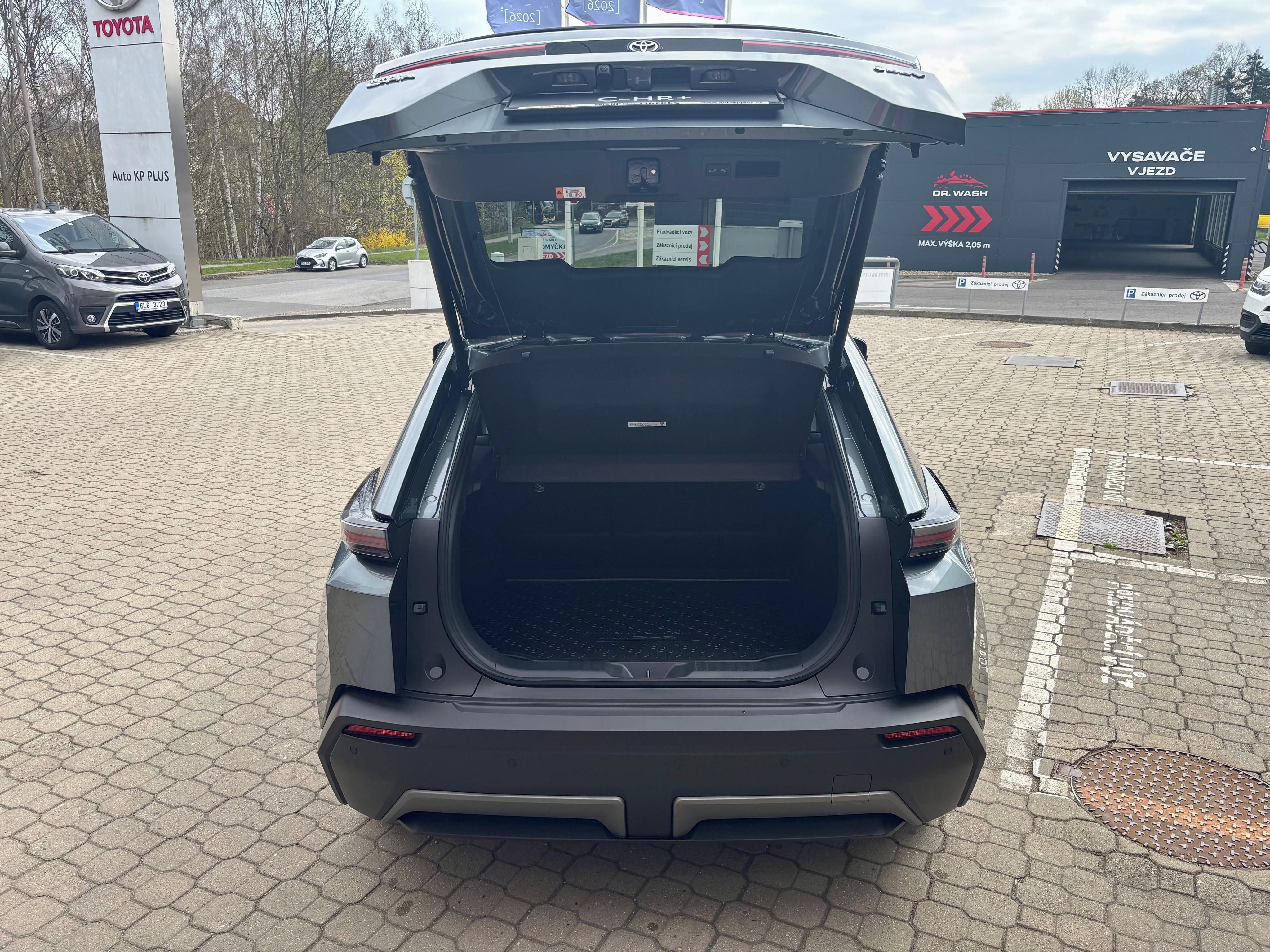 Toyota C-HR, +, 224k Style - fotka 6