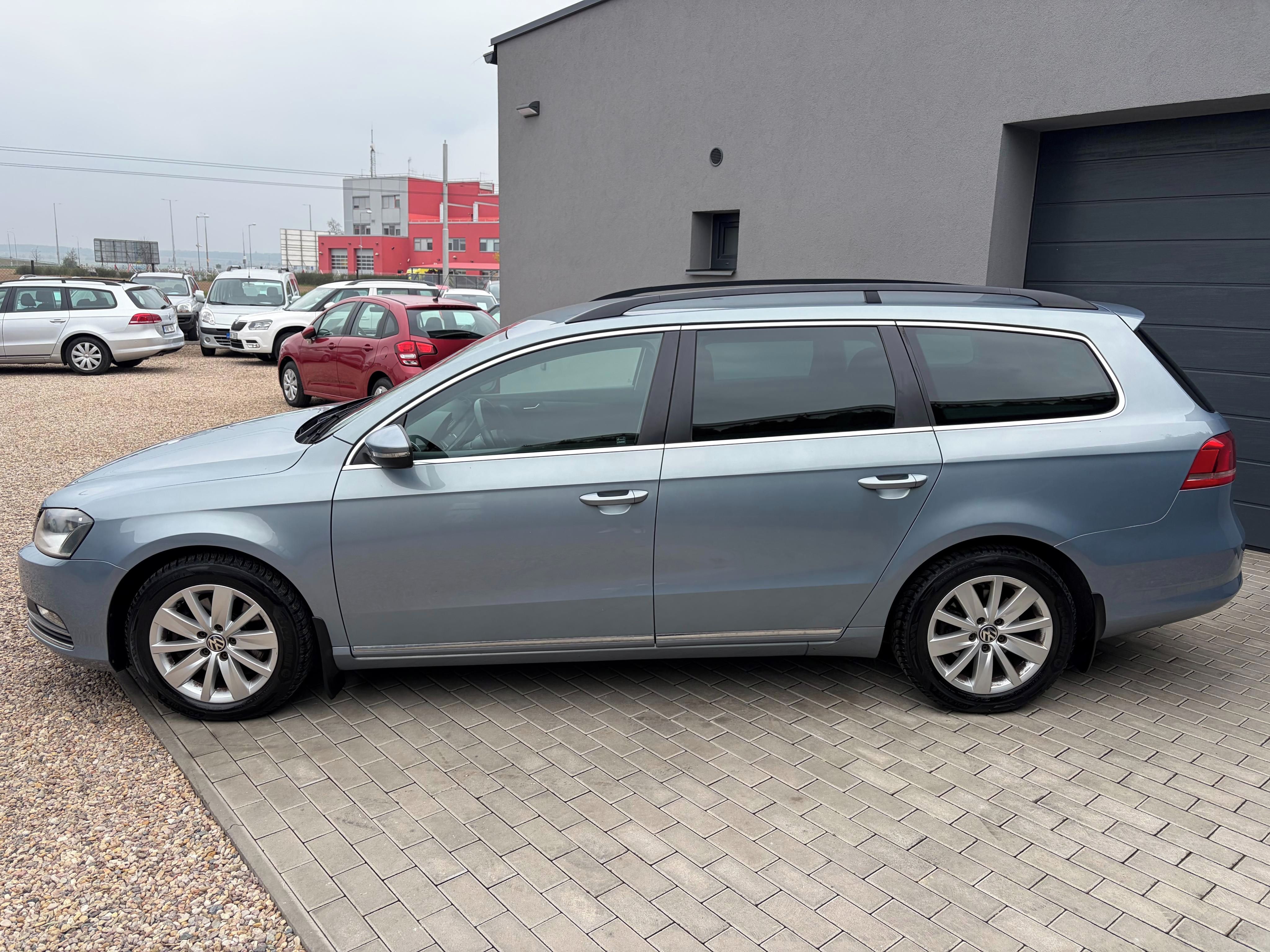 Volkswagen Passat, 1.6 TDI 77KW, Nové ROZVODY - fotka 6