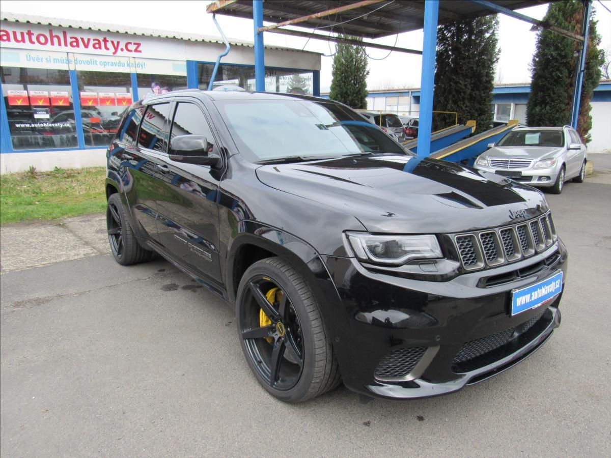 Jeep Grand Cherokee, 6,2 V8 HEMI Trackhawk 527kW - fotka 3