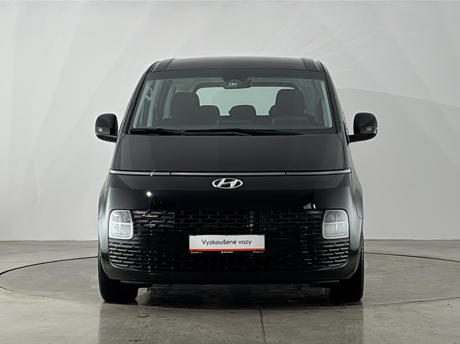 Hyundai Staria, 2.2 CRDi / 130 kW Smart - fotka 4