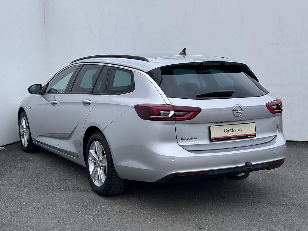 Opel Insignia, Sports Tourer 2.0 125 kW - fotka 6