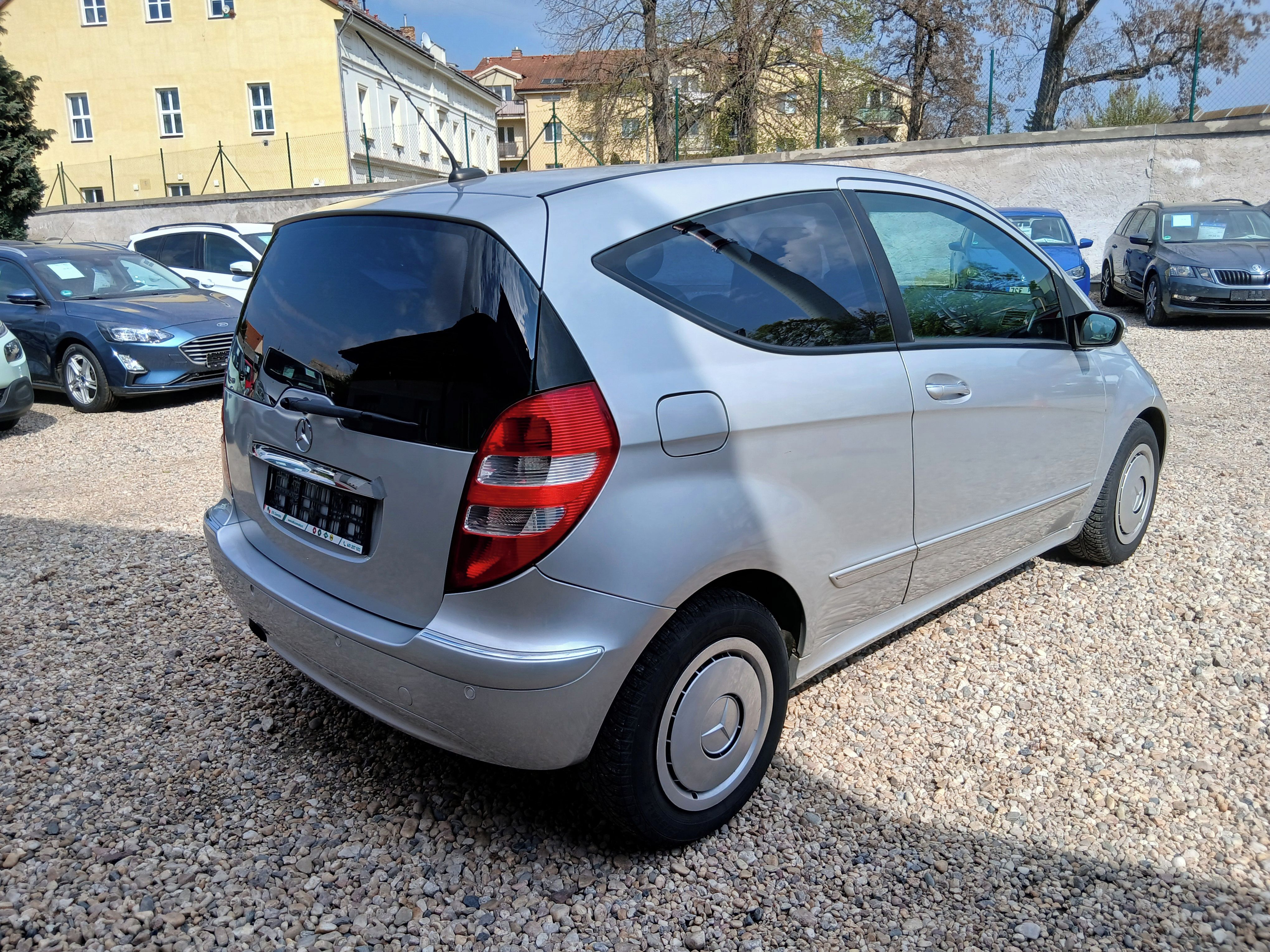 Mercedes-Benz Třídy A, A 150 1.5i 70KW - fotka 5
