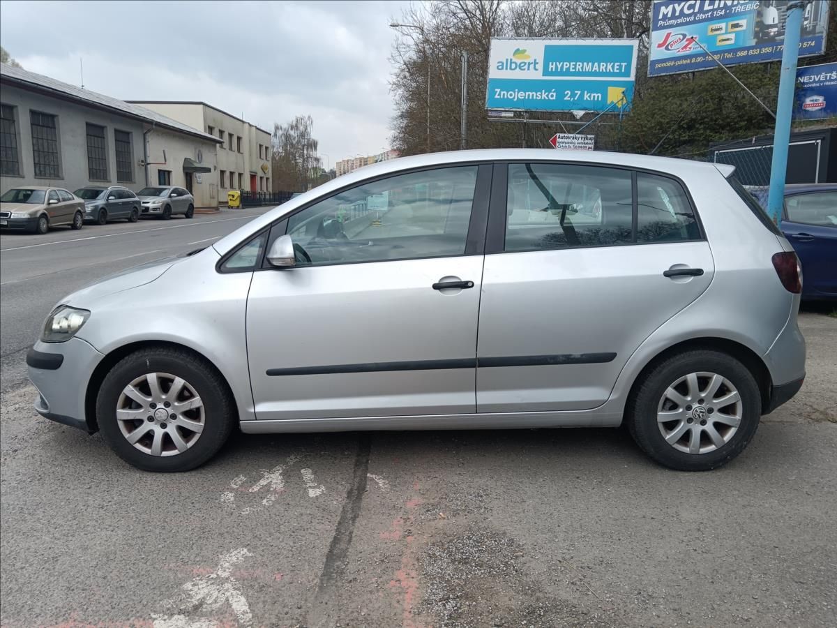 Volkswagen Golf Plus, 1,9 TDi DSG  Comfortline - fotka 6