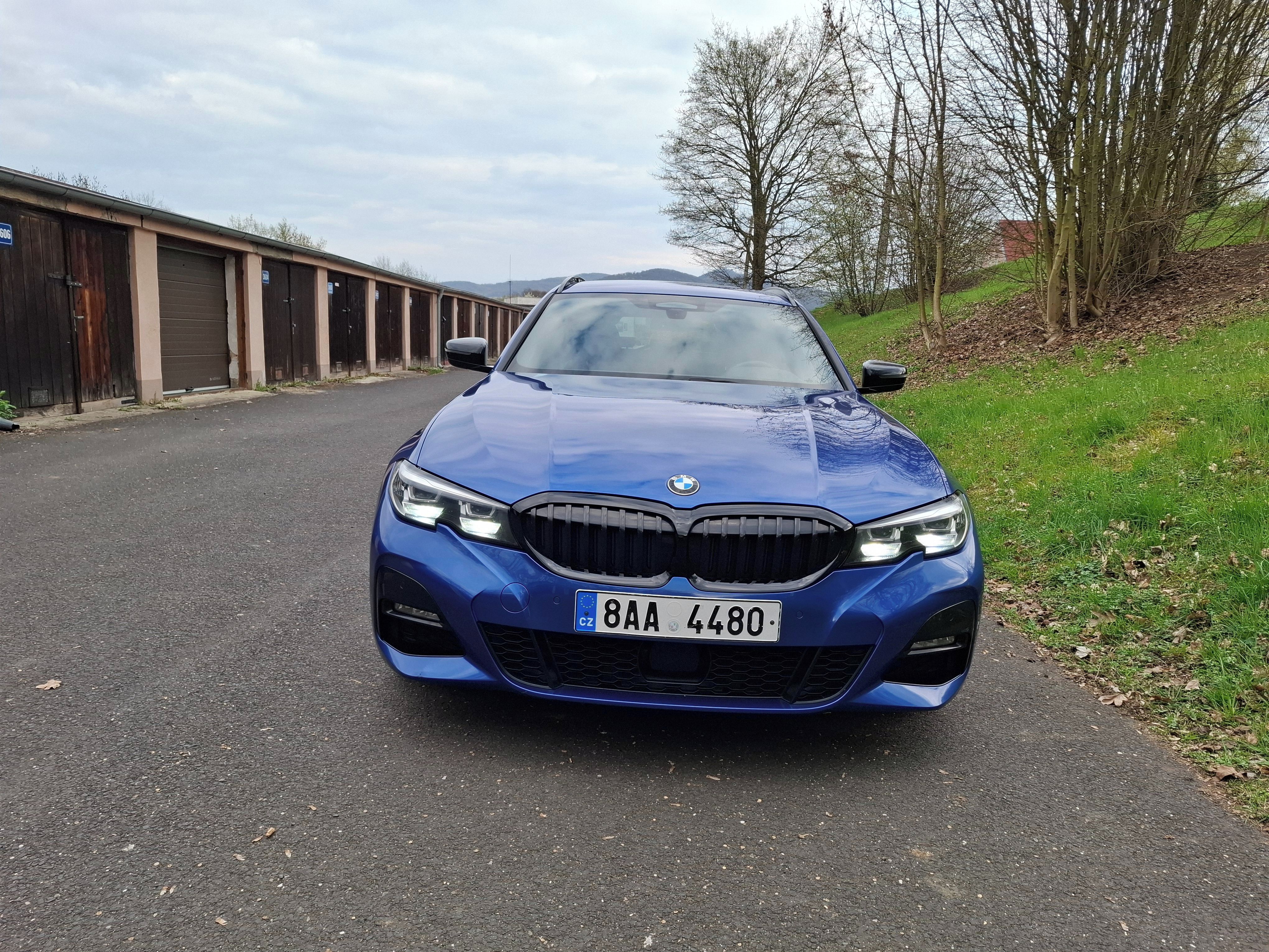 BMW Řada 3, BMW 320 XDRIVE - fotka 3