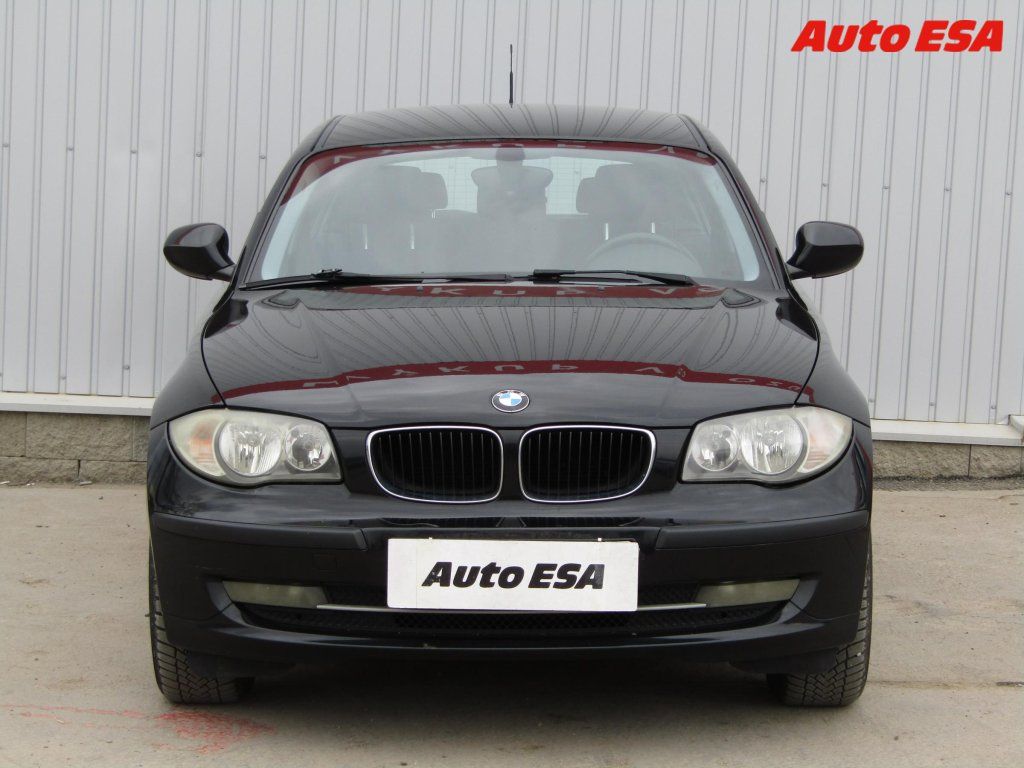 BMW Řada 1, 2.0D 116D,autoAC - fotka 2