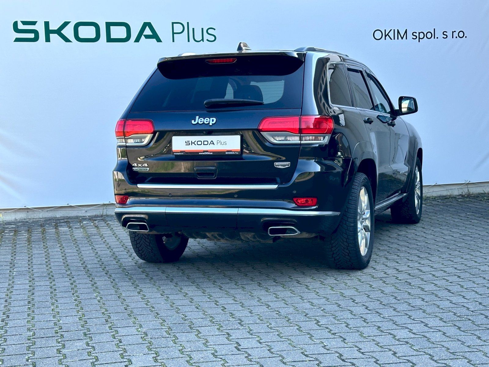 Jeep Grand Cherokee, 3,0L V6 Diesel 184kW Summit 4W - fotka 2