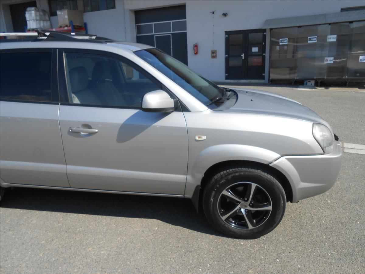 Hyundai Tucson, 2,0 CRDi 83Kw - fotka 4