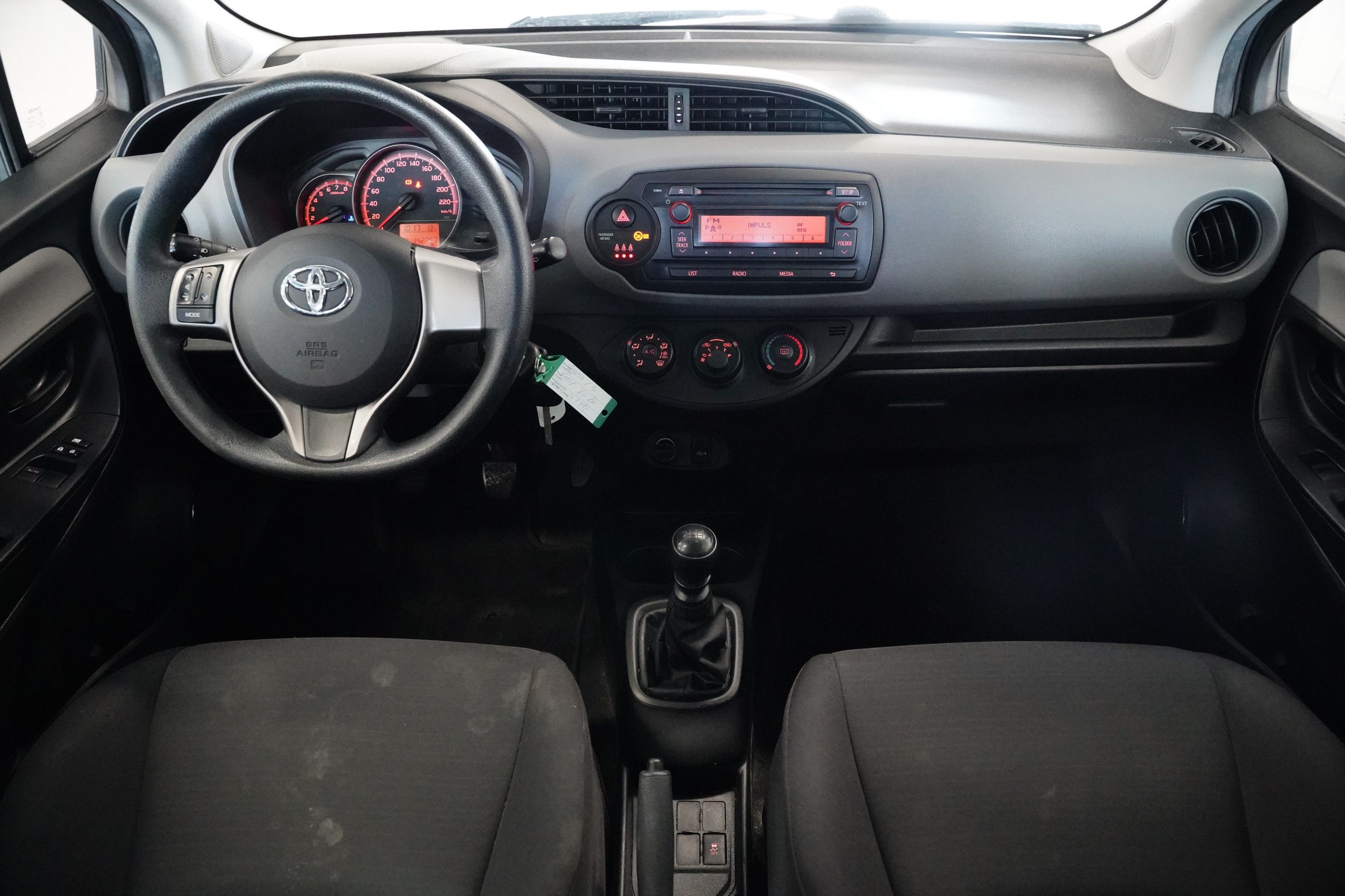 Toyota Yaris, 1.33 VVTi 73 kW - fotka 6