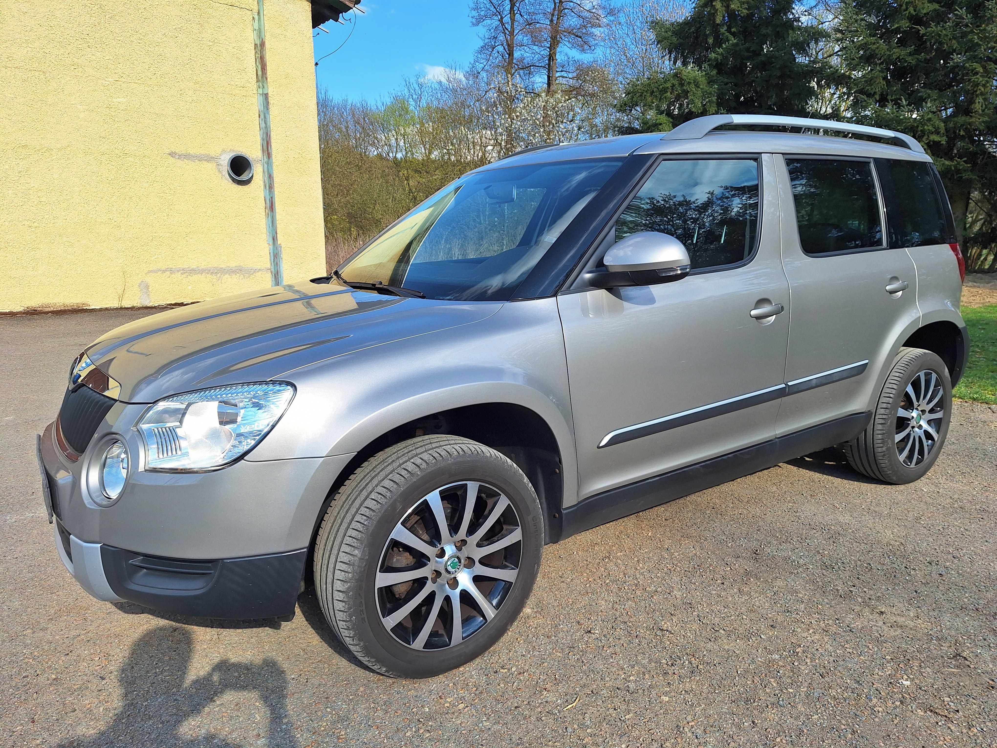 Škoda Yeti, 1.2 TSI nové PNEU - fotka 6