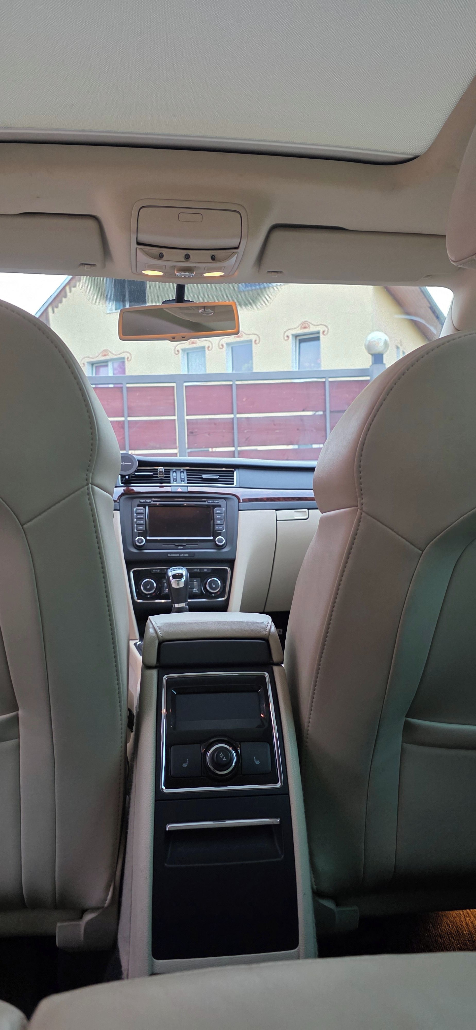 Škoda Superb, 1.8TSi Elegance Webasto Panora - fotka 6