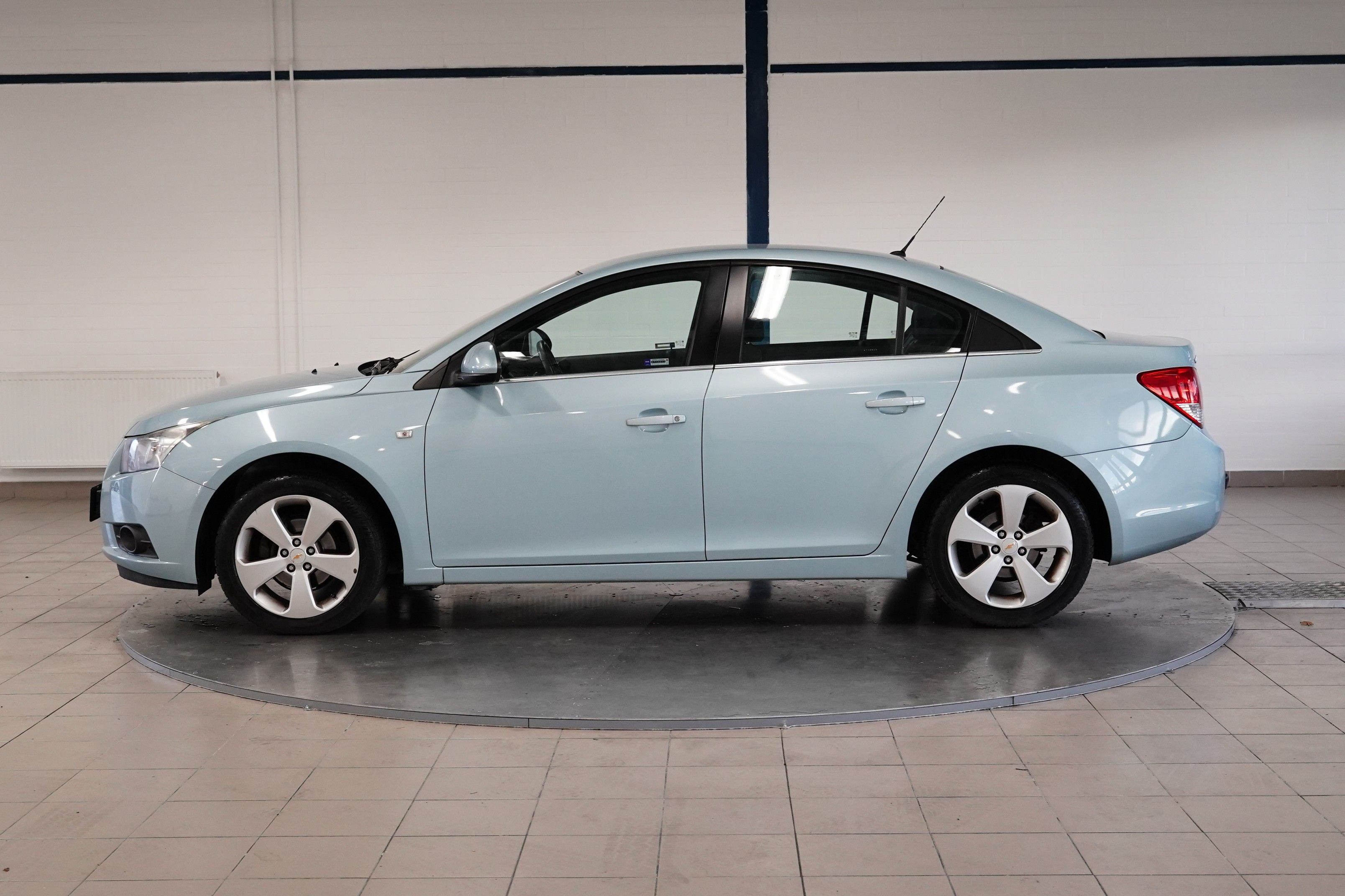 Chevrolet Cruze, 1.8i 16V 104kW - fotka 3