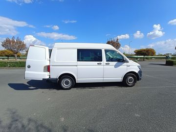 Volkswagen / T6 Transporter