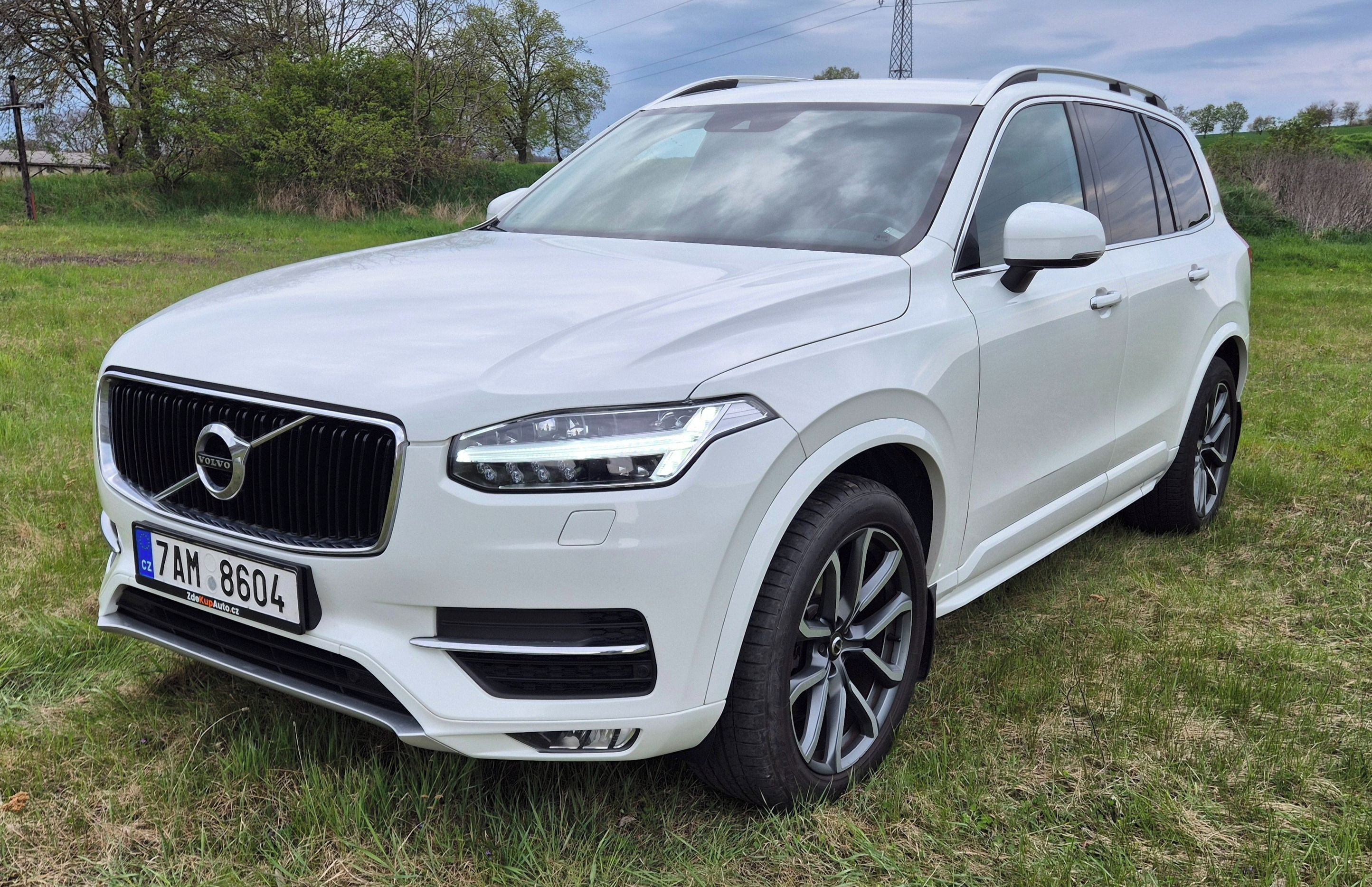 Volvo XC90, ČR, 2 majitel, servis po15 tis - fotka 4
