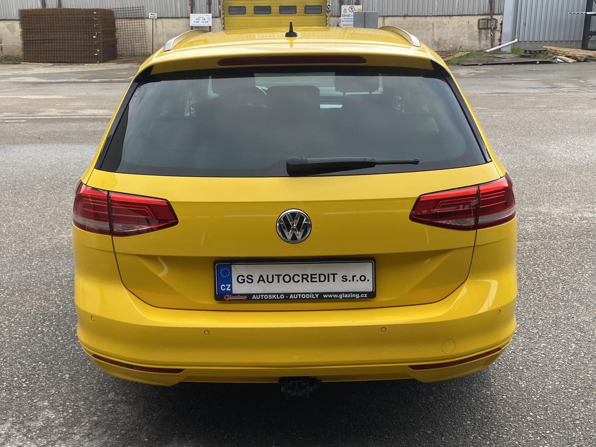 Volkswagen Passat, 2,0 TDi Comfortline - DPH - fotka 6