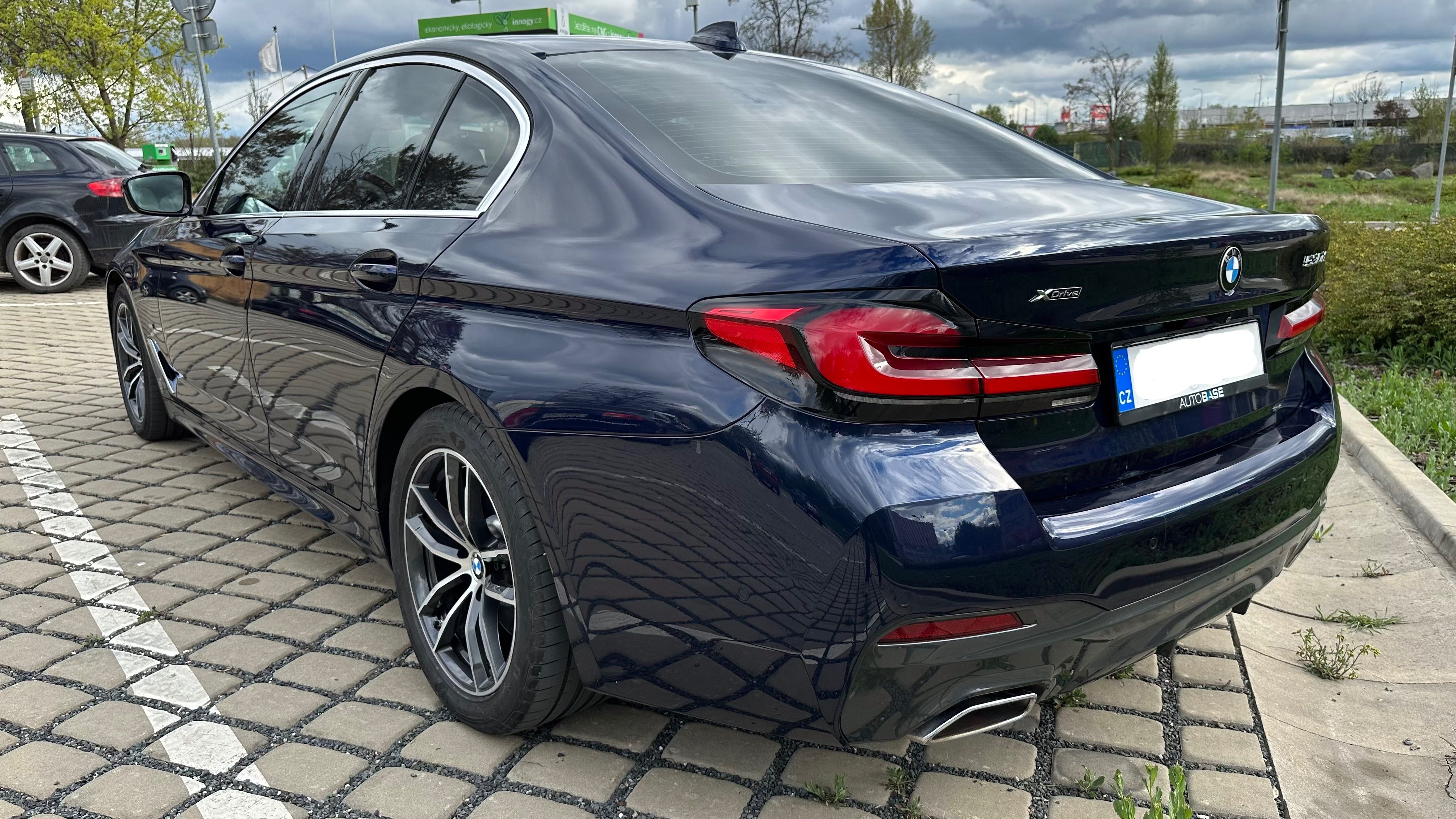 BMW Řada 5, BMW 530d xDrive M packet - fotka 6