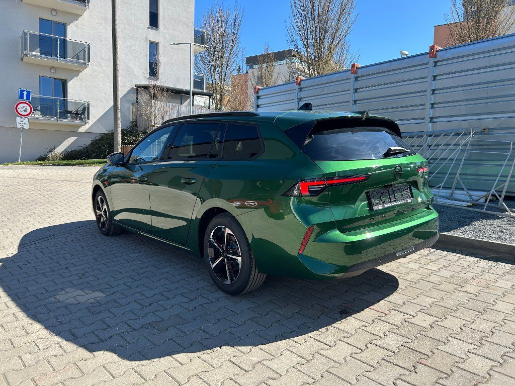 Opel Astra, ST Edit. 1,2 Mild-h 107kW AT6 - fotka 3