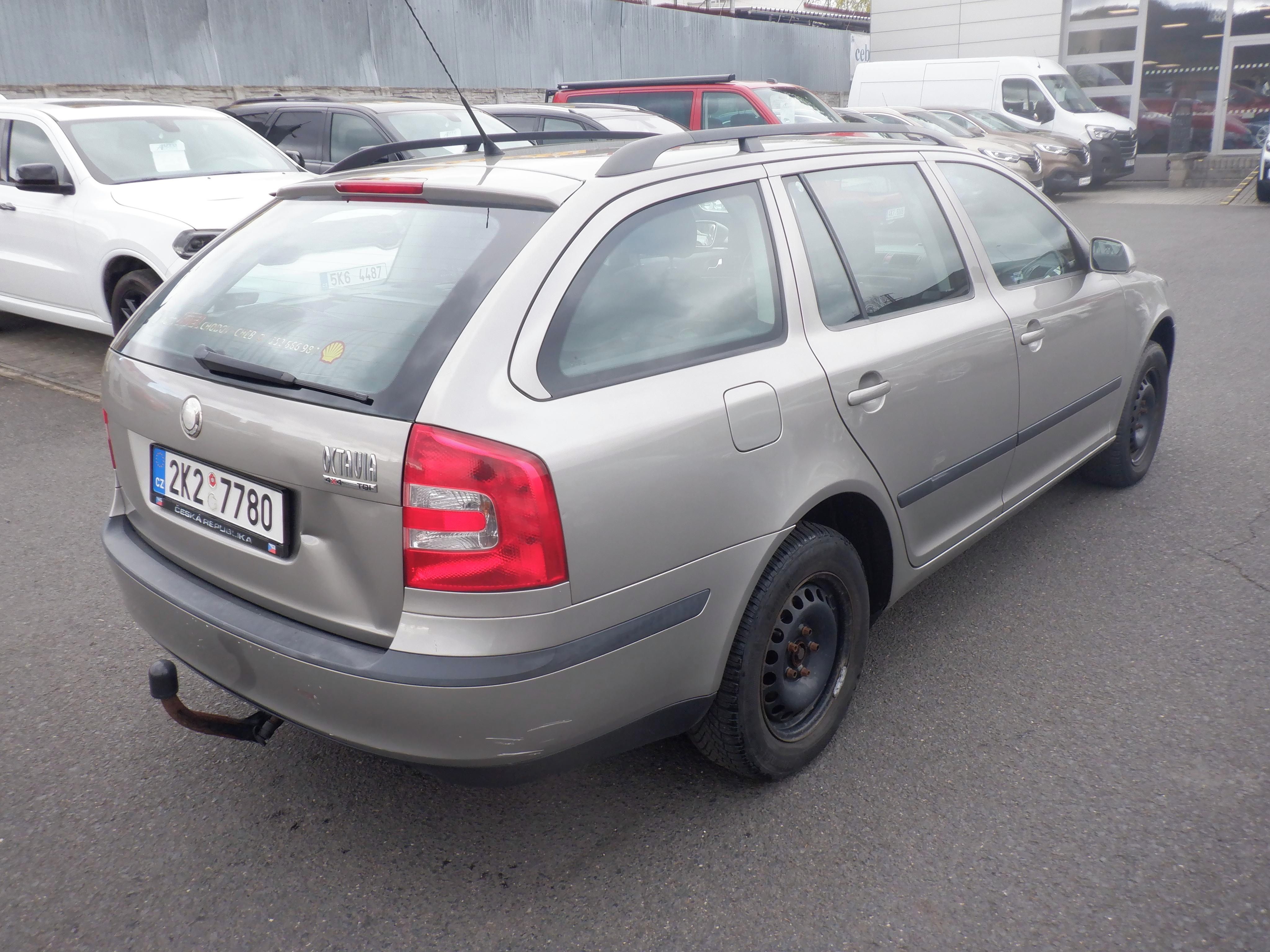 Škoda Octavia, 1.9 TDI 77kW Comfort,4x4,ČR - fotka 5