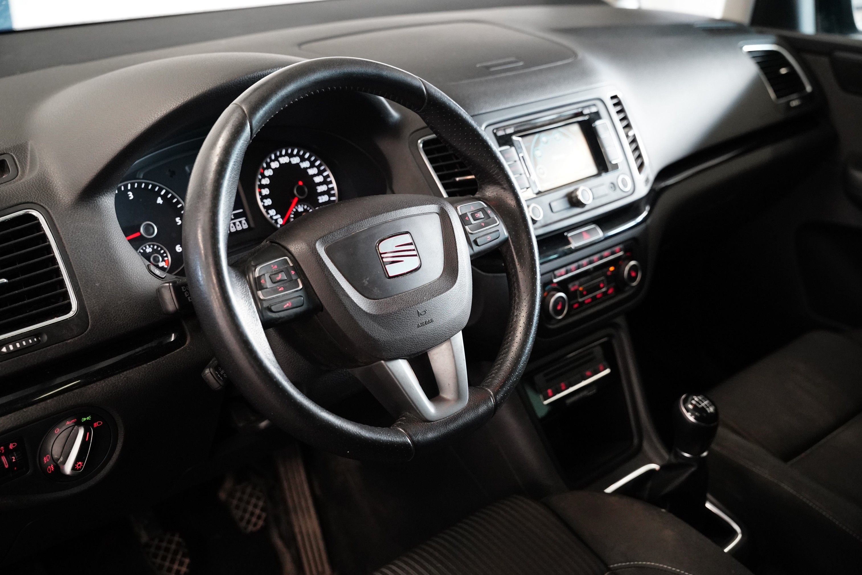 Seat Alhambra, 2.0 TDI 103 kw Allrad Style - fotka 6