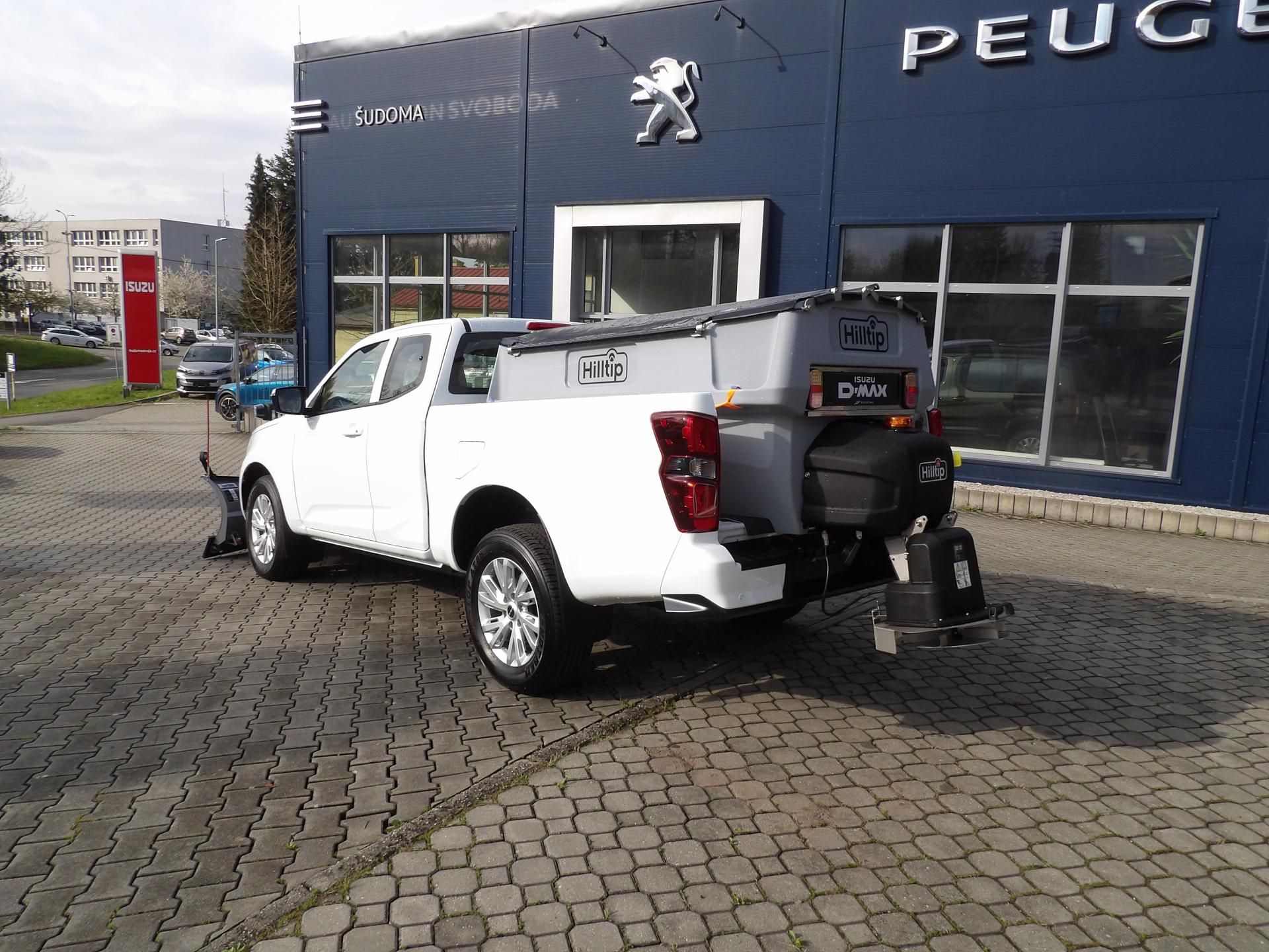 Isuzu D-Max, Space Cab LS 4x4 A/T - fotka 6